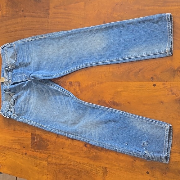 True Religion Liv Relaxed Disressed Skinny Crop Size 28 - Picture 9 of 16